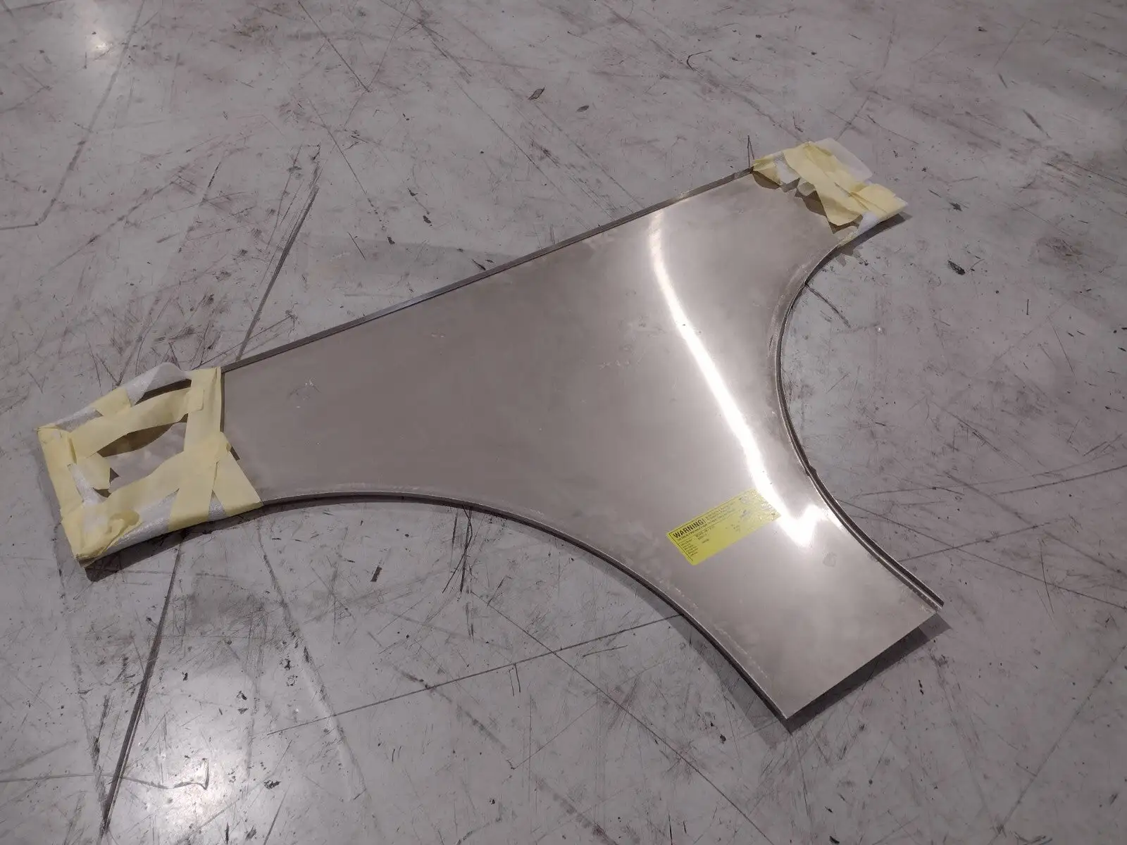 USED COOPER B-LINE ALUMINUM CABLE TRAY HORIZONTAL TEE COVER