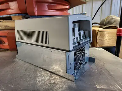 NEW ABB ACS800-U1-0011-7