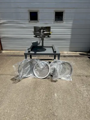 Used CLEVELAND VIBRATOR SEE-2-2BRW Vibratory Screens Ohio US | Portage Packaging Systems, Inc. #1397118