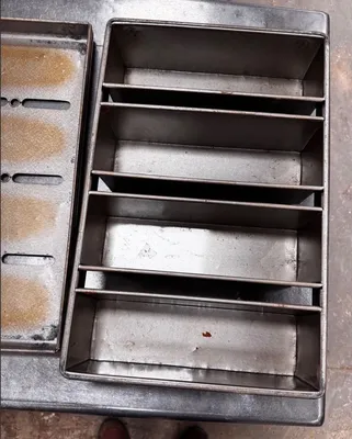 CHICAGO METALLIC CORP. 44685 Loaf Pans | Envoy Equipment LLC (1)