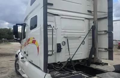 Used VOLVO VNL64T760 Conventional trucks Illinois US | Mitsubishi HC Capital America #1362624