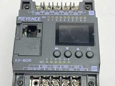 USED KEYENCE PROGRAMMABLE LOGIC CONTROLLER W/ BUILT-IN DISPLAY BASE UNIT