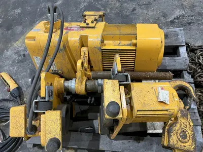 10,000 LB (5 TON) HARRINGTON MOTORIZED CHAIN HOIST W/ POWER TROLLEY: STOCK #19957