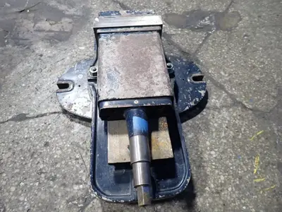 6.5" Vise