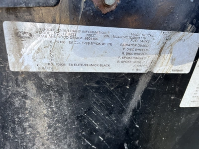 USED 2013 MACK LEU633 REFUSE PACKER BODY WITH AUTO ARM.