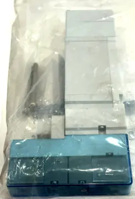 NEW SMC SY5400-5U1 SOLENOID VALVE SY54005U1