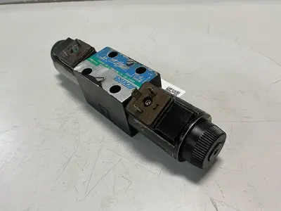 USED VICKERS DG4V-3S-6C-M-U-HL7-60-EN490