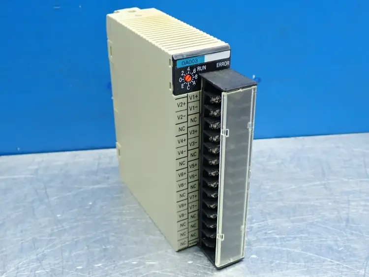 Used OMRON C200HDA003 PLC Processors | HGR 24 #752927