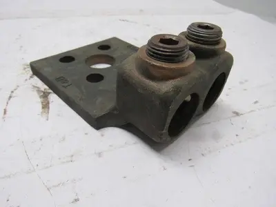 T&B Thomas & Betts Double Barrel Lug Connector For Conductor 500-750