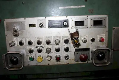 USED 1989 MINSTER 400 TON SSDC PRESS