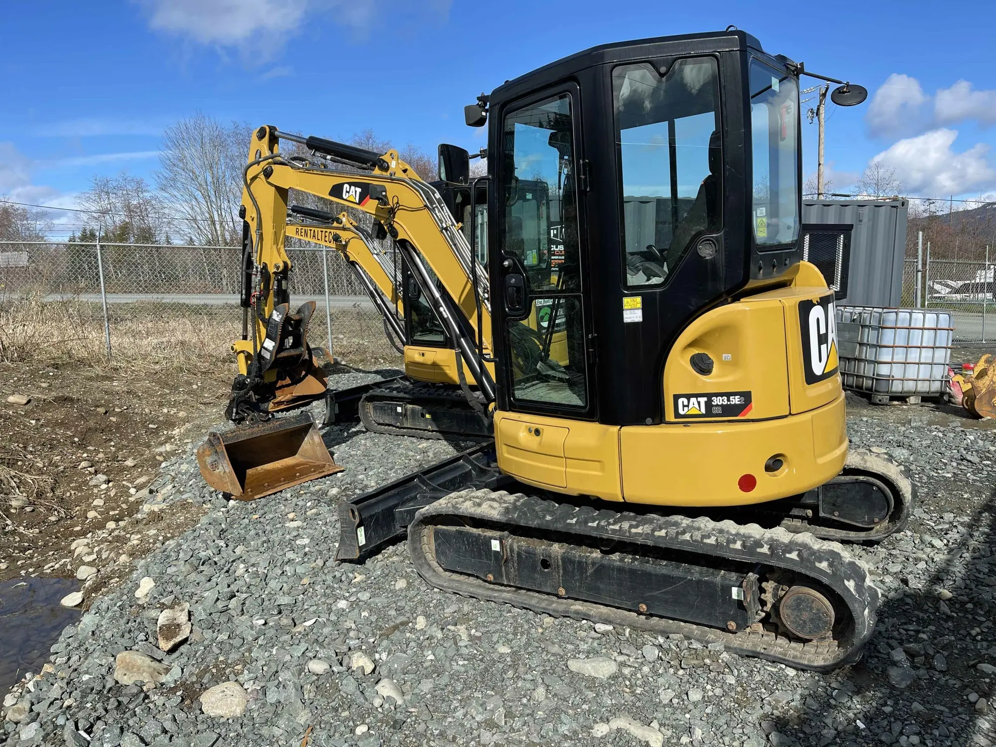 USED 2015 Caterpillar 303.5E2 CR
