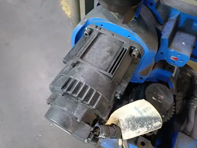 USED 2012 YASKAWA MOTOMAN MH6