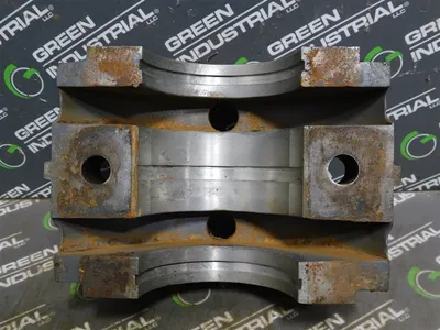 Unbranded 55618-2 Babbit Sleeve Bearing 3in Bore 6.7 in OD 4.8 in H Rusty Used