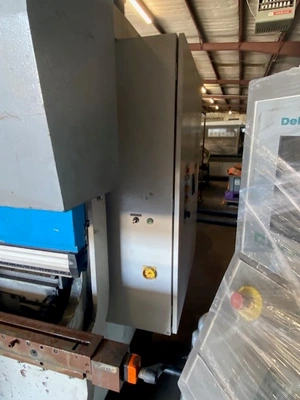 USED 2014 KRRAS 110 TON X 12' PRESS BRAKE