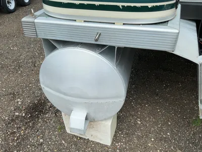 Used 2001 BENNINGTON 227 FS Boats (Misc) Michigan US | Miedema Asset Management Group #1321235