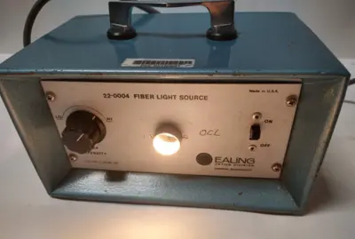 Ealing 22-0004 Fiber Light Source Optics Division Cambridge MA USA