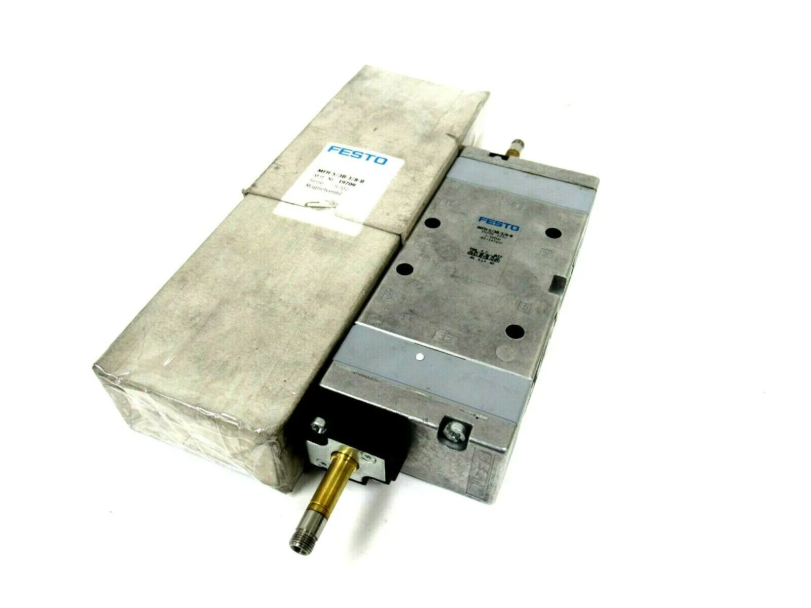 NEW FESTO MFH-5/3B-3/8-B SOLENOID VALVE MFH53B38B
