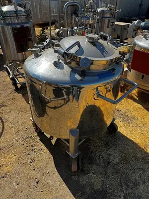 USED 1998 LEE INDUSTRIES 500L DBT