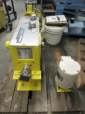 USED MILTON ROY MBH2428