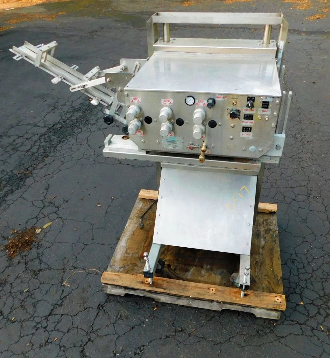 USED ELF AUTOMATIC CAPPER ACT 600