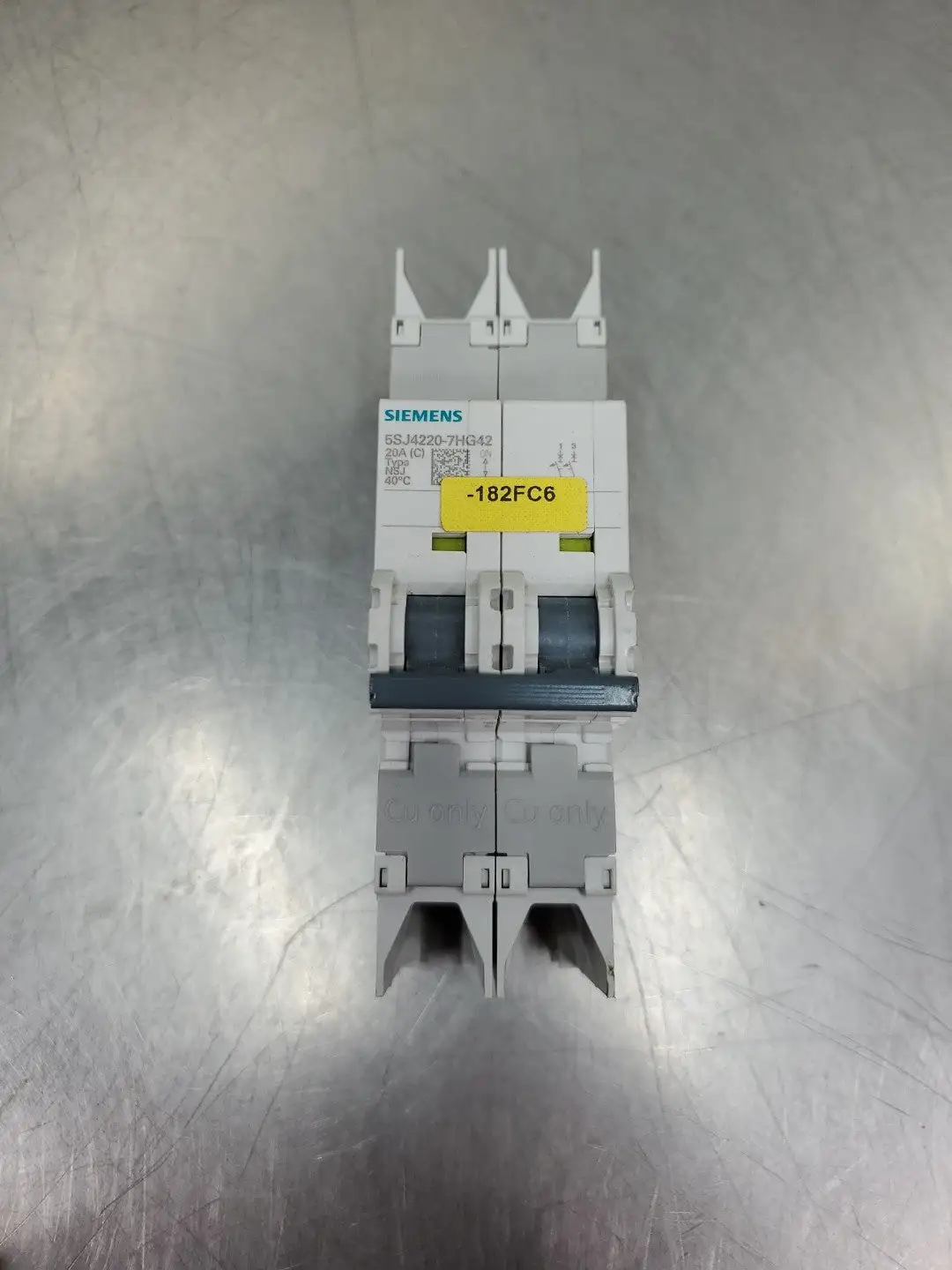 USED Siemens 5SJ4220-7HG42 Miniature Circuit Breaker, 20A, 2-Pole