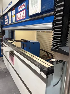 2005 TRUMPF TRUMABEND V850S Press Brake | ListingHippo (8)