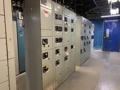 Five Star Double-Sided Motor Control Center (MCC), 600V Max., 1000A, 26 Buckets