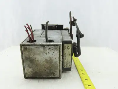 Barber-Coleman EA57 Actuator 0.65A 120V 60Hz 40W W/2-3706 3/8" NPT Valve
