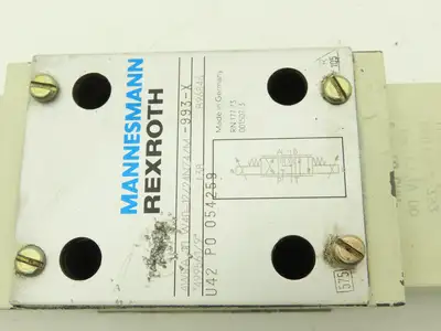 Mannesmann Rexroth 4WRA 10 W40-12/24NZ4/M-993-X Directional Solenoid Valve 24VDC