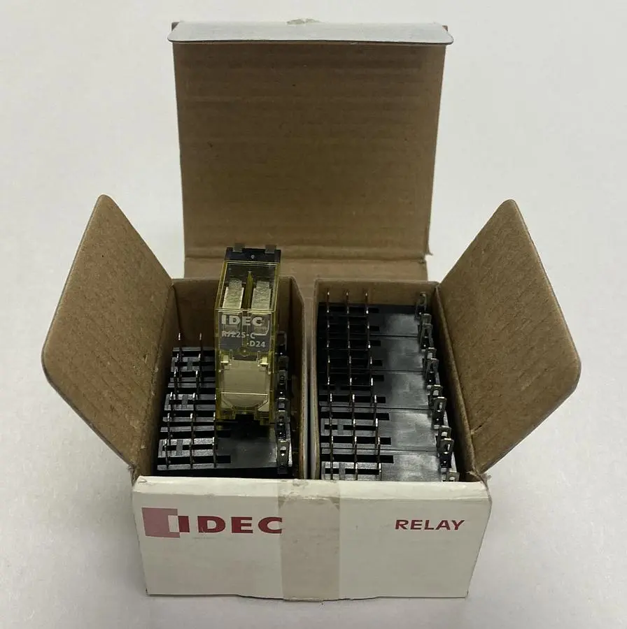 New | in-Stock IDEC RJ22S-C-D24 Miscellaneous Equipment (Electrical & Power) | Surplus Asset Holdings #1191178