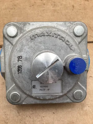 Maxitrol RV48L Gas Pressure Regulator 1/2” PSIG 3-6”