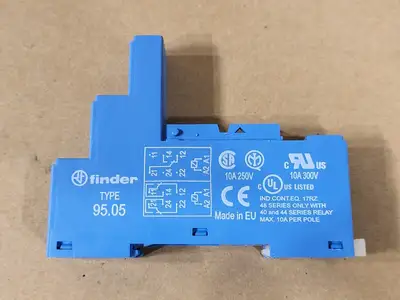 NEW FINDER 95.05.SPA