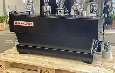 USED LA MARZOCCO CLASSI AV