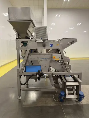 USED 1900 TOMRA BSI OPTICAL SORTING MACHINE