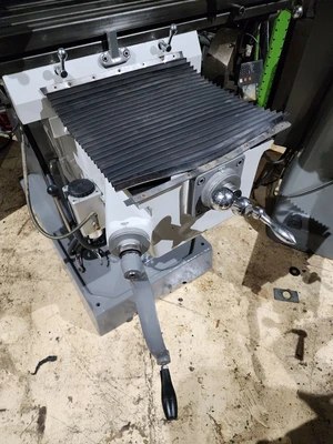 Used WILTON VS303 Vertical Mills Minnesota US | INTER-PLANT SALES #1261918