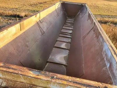 30' Asphalt Trailer