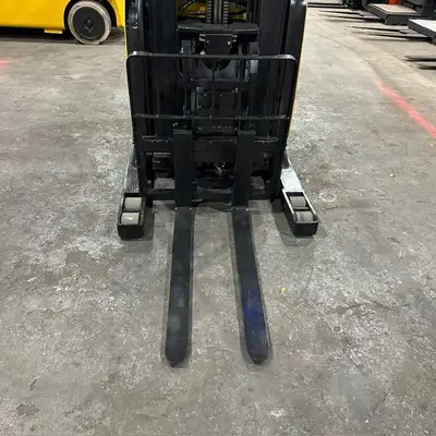 Used 2022 Yale NR045EB Reach Trucks New York US | United Lift #1516586