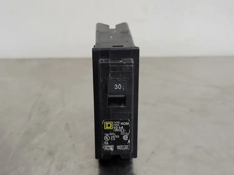 Used SQUARE D HOM130 Switchgears British Columbia CA | Lenmark #244763