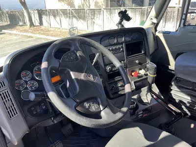 USED 2013 INTERNATIONAL PROSTAR