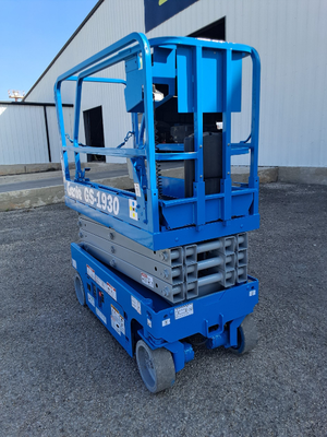 USED 2017 Genie GS-1930