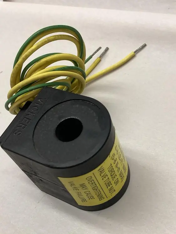 New | in-Stock VICKERS 30556 Solenoid Regulators Ohio US | Surplus Asset Holdings #1239111