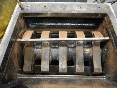 BATTENFELD GLOUCESTER 1428HD Broyeur broyeur caoutchouc et plastique (0 - 20 CV) | Perry Equipment (13)