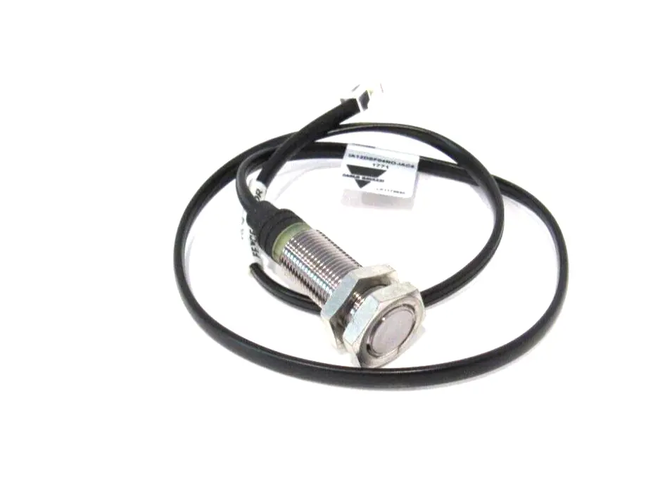NEW CARLO GAVAZZI IA12DSF04NO-IAC5 PROXIMITY SWITCH IA12DSF04NOIAC5