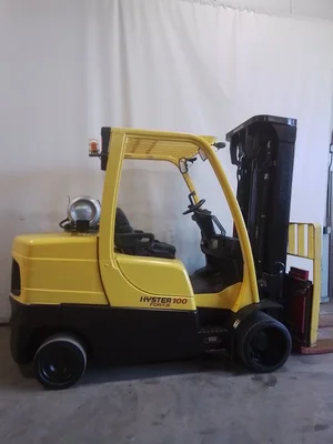 USED 2017 HYSTER S100FT