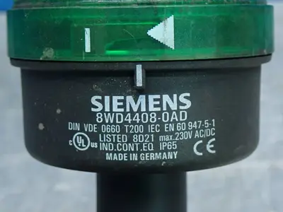 Used SIEMENS 8WD44080AD Light Source Equipment Ohio US | HGR 24 #981319