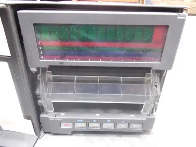 Yokogawa Model 436004 uR1000 Industrial Chart Recorder Used