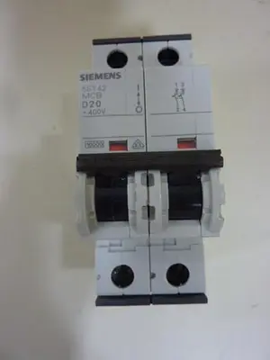 USED SIEMENS 5SY4220-8