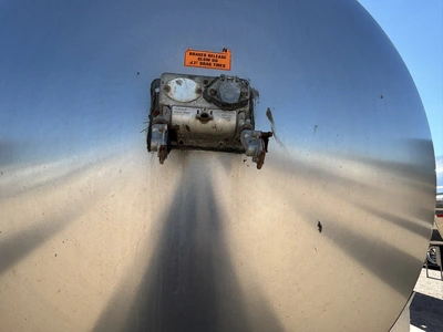 Used 1998 WALKER MILK TANKER TRAILER Liquid Supply Trailers Michigan US | Miedema Asset Management Group #1709504