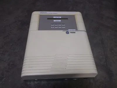 Trane BMTU000AAAS6771111000200 Universal PCM Programmable Control Module Used