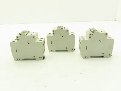 Eaton WMZS2C03 Circuit Breaker C3 3A 10kA 277/480VAC 2Ph Lot Of 3